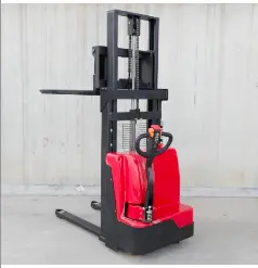 Elevador pallet eléctrico CDD15 (h= 3m)